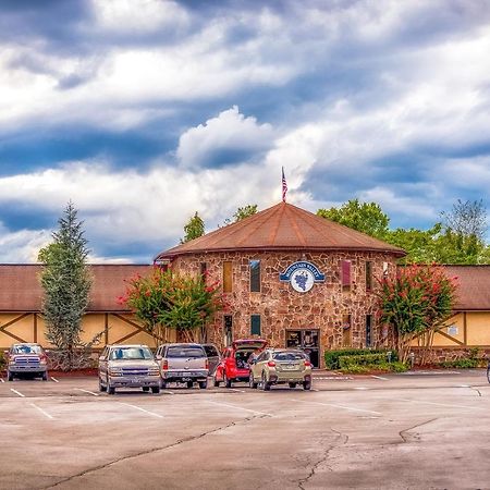 Nature'S Paradise Pigeon Forge Exterior photo