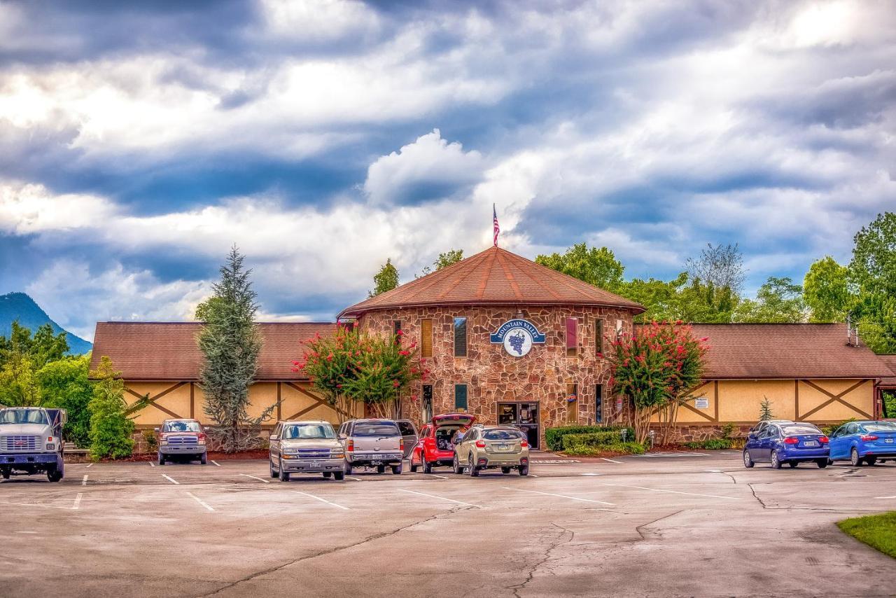 Nature'S Paradise Pigeon Forge Exterior photo