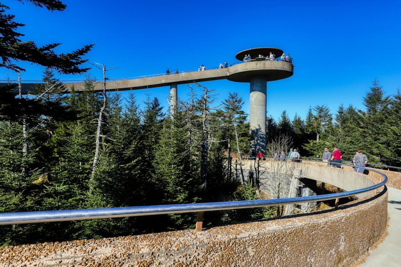Nature'S Paradise Pigeon Forge Exterior photo